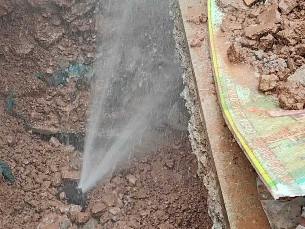 古塔区消防水管漏水检测定点开挖